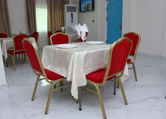 Paradisia Hotel